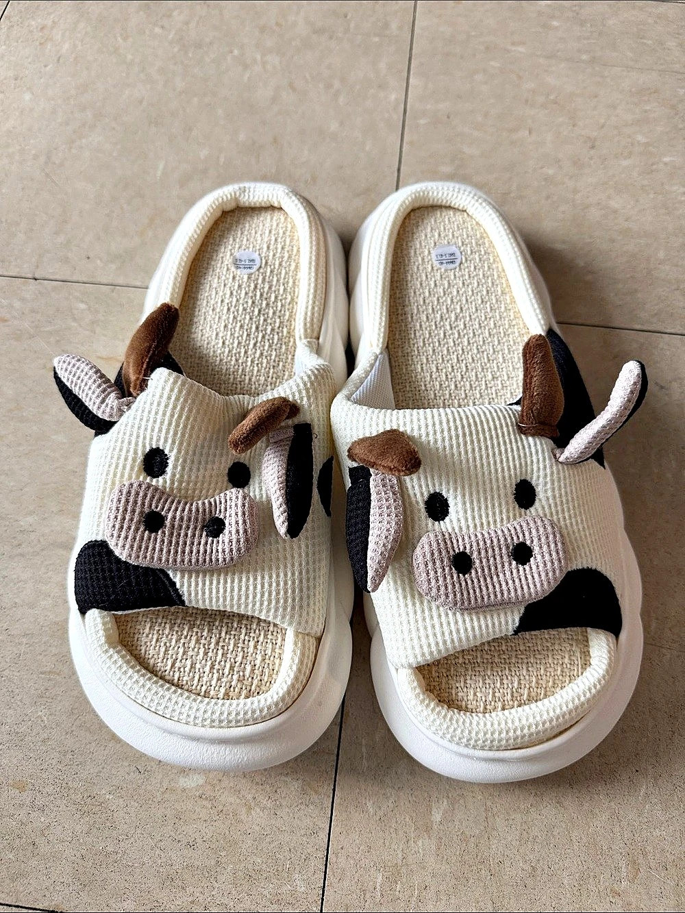 Cow Sandals Cream & Black EU 42.5–43.5 new (unisex)